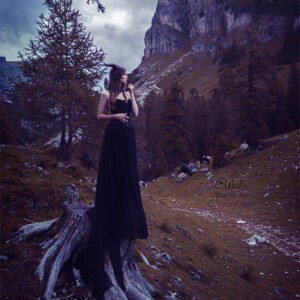 Model: Mialee